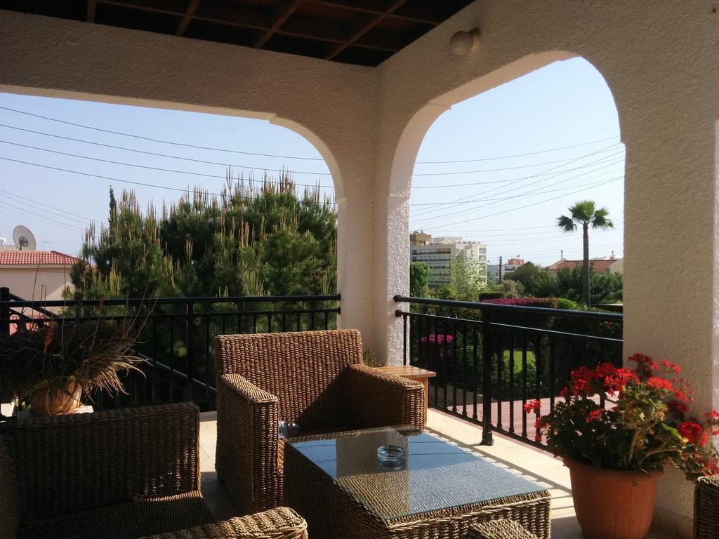 Royal Sunset Studios & Apartments Limassol Eksteriør billede
